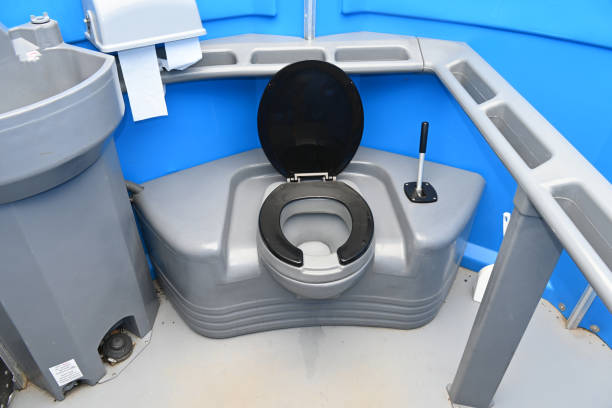Best Porta potty rental near me  in Helotes, TX